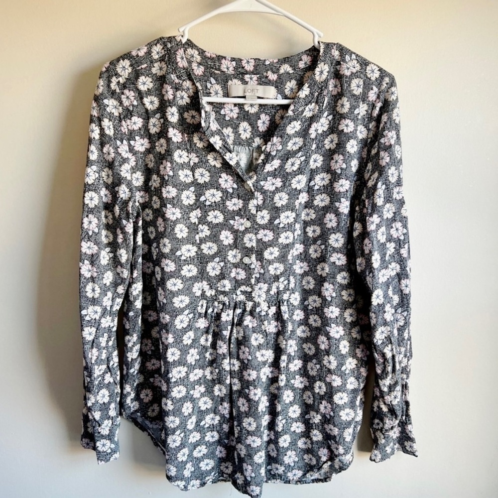 COPY - Loft Floral Shirt Size Medium